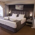 Sweet Apartmanhotel 3*