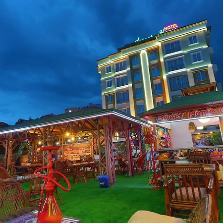 Apartmanhotel Sweet 4*