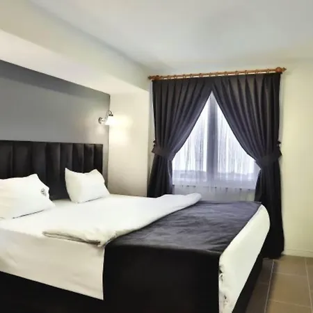 Sweet Hotel